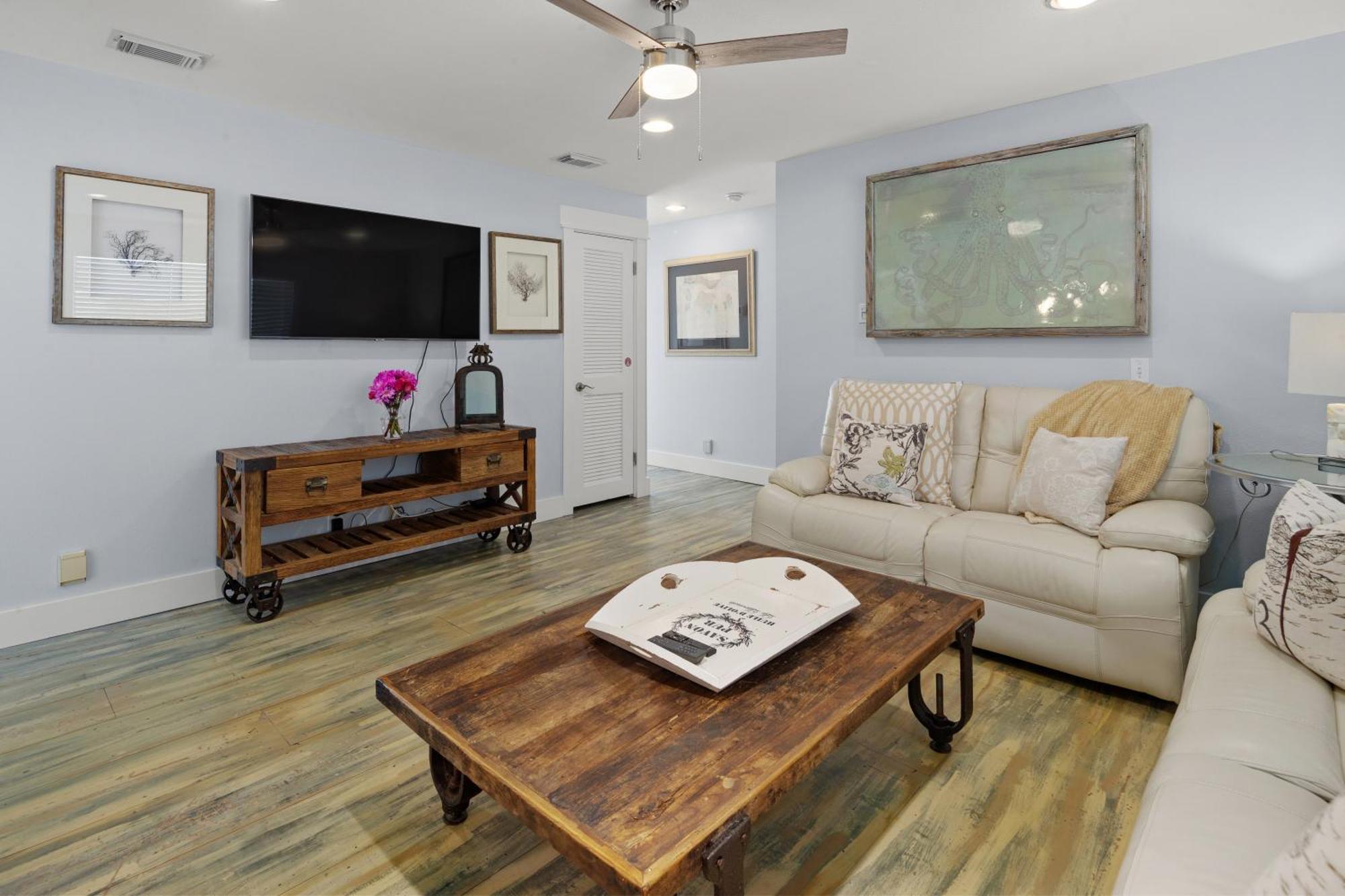 Luxury Gulf Front Property! Directly On The Beach! Sleeps 15! Panama City Beach Exterior foto